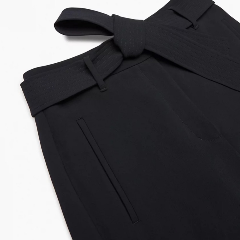 Aritzia Wilfred tie front pants. Size 2
